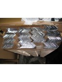Алюминиевый уголок равносторонний 20x20x2 анадированый и без покрития